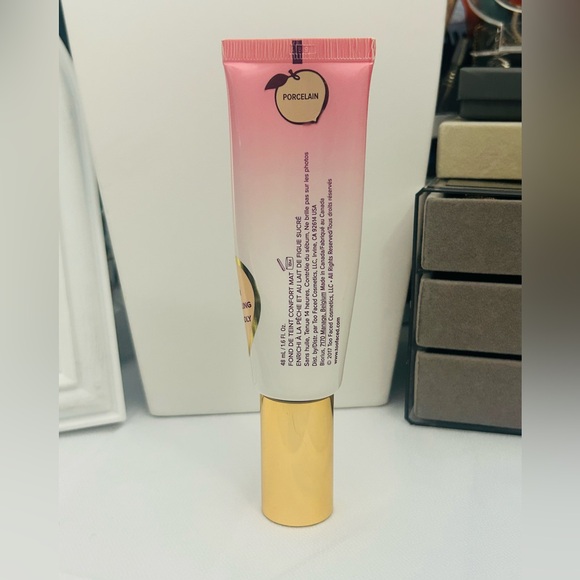 Too Faced Peach Perfect Porcelain DISCONTINUED Matte Foundation - Picture 5 of 5
